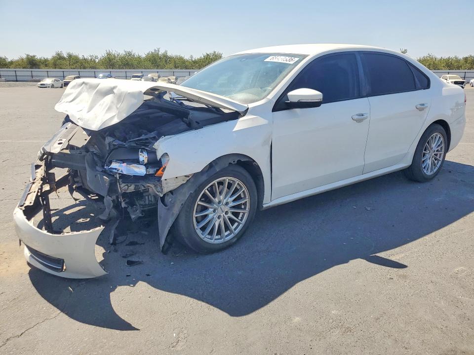 2013 Volkswagen Passat მანქანა იყიდება აუქციონზე, vin: 1VWAP7A3XDC149373, აუქციონის ნომერი: 65954536