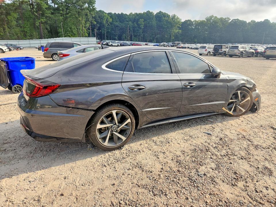65666396 :رقم المزاد ، 5NPEJ4J23MH107093 vin ، 2021 Hyundai Sonata مزاد بيع