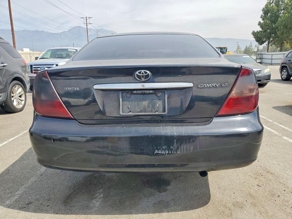 Продаж на аукціоні авто 2002 Toyota Camry, vin: 4T1BE32K82U074025, номер лоту: 64704736