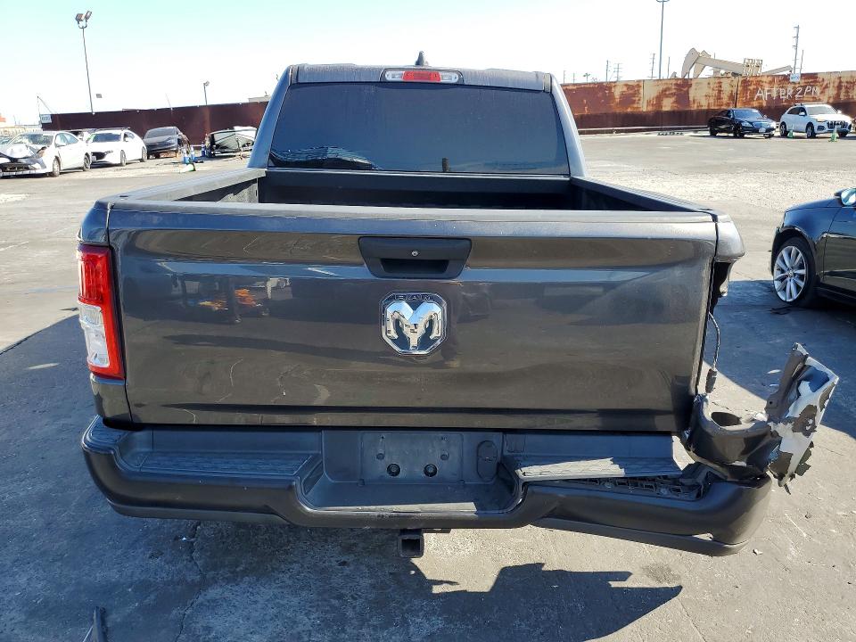 Продажа на аукционе авто 2019 Ram 1500, vin: 1C6RREGT1KN612182, номер лота: 64236916