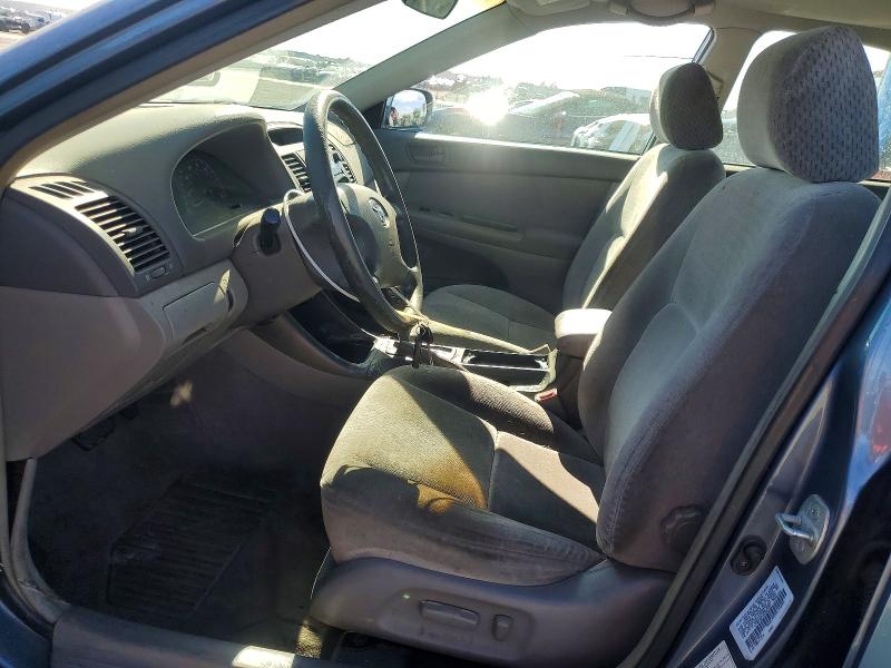 65051226 :رقم المزاد ، 4T1BF32K13U552400 vin ، 2003 Toyota Camry مزاد بيع
