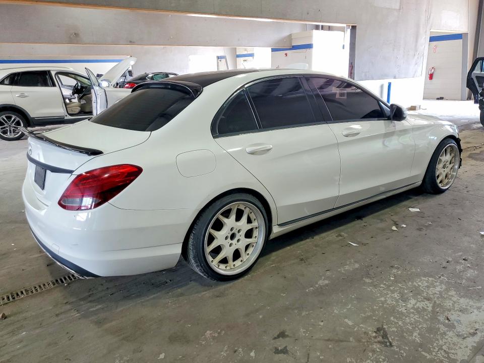 Продаж на аукціоні авто 2016 Mercedes-benz C, vin: 55SWF4KBXGU136466, номер лоту: 64033216