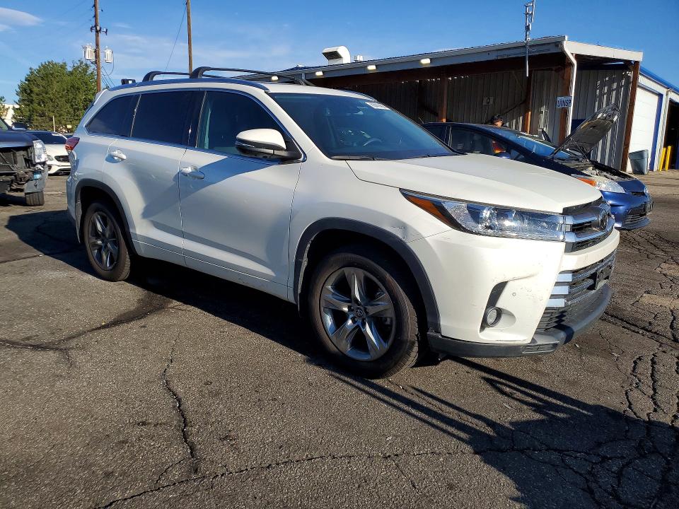 66449486 :رقم المزاد ، 5TDDZRFH2JS803044 vin ، 2018 Toyota Highlander مزاد بيع