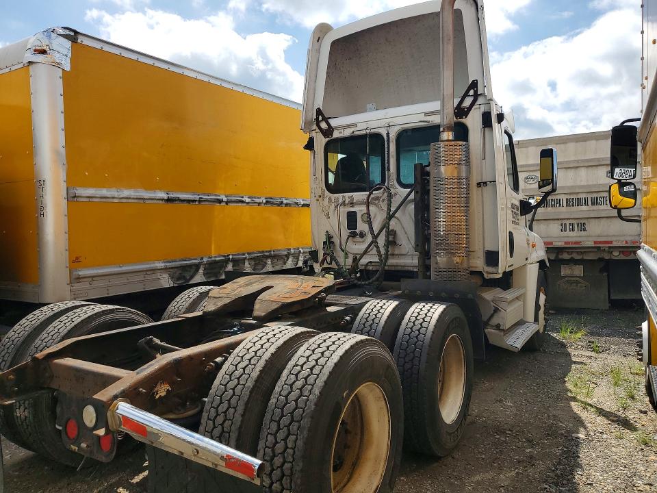 2010 Freightliner Cascadia 125 მანქანა იყიდება აუქციონზე, vin: 1FUJGEDR3ALAV5575, აუქციონის ნომერი: 64261336