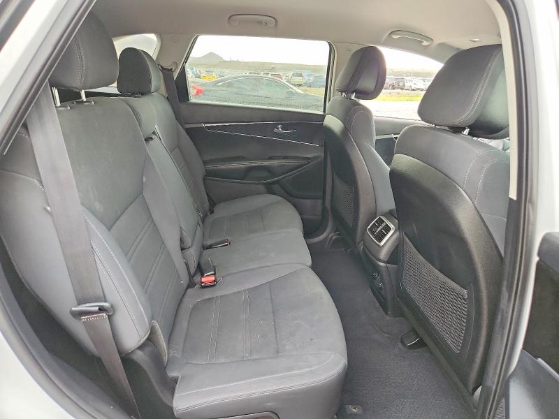 2016 Kia Sorento მანქანა იყიდება აუქციონზე, vin: 5XYPGDA51GG134399, აუქციონის ნომერი: 64736136