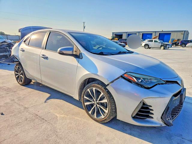 2017 Toyota Corolla მანქანა იყიდება აუქციონზე, vin: 5YFBURHE1HP674256, აუქციონის ნომერი: 63488036