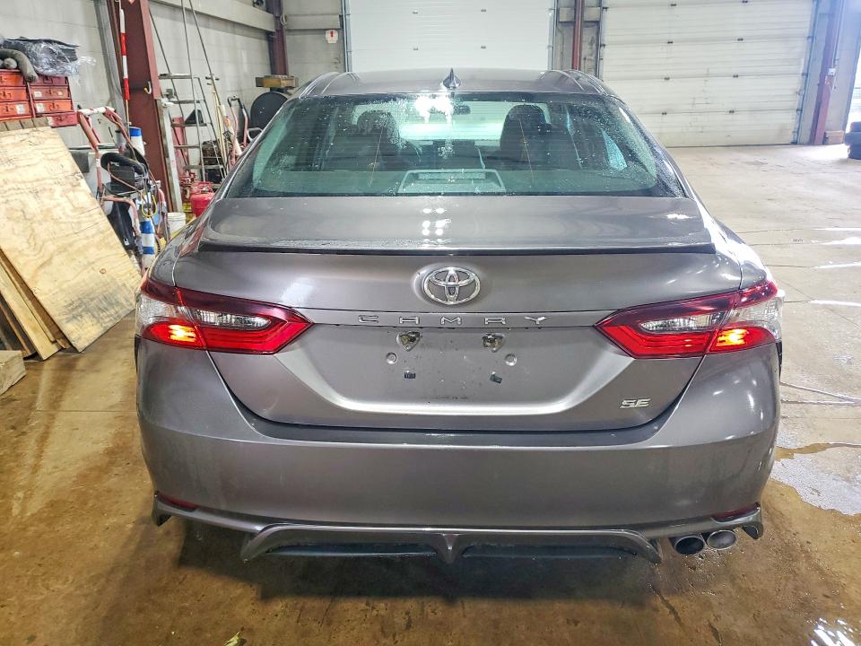 2021 Toyota Camry მანქანა იყიდება აუქციონზე, vin: 4T1G11AK5MU413723, აუქციონის ნომერი: 63928136
