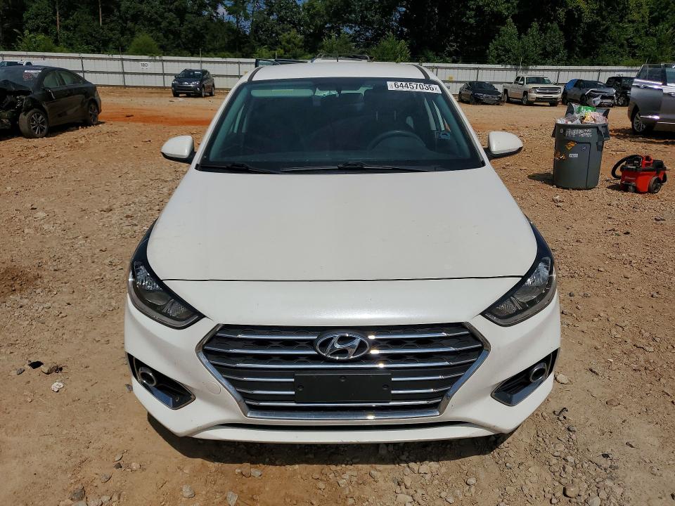 2021 Hyundai Accent მანქანა იყიდება აუქციონზე, vin: 3KPC24A6XME141172, აუქციონის ნომერი: 64457036