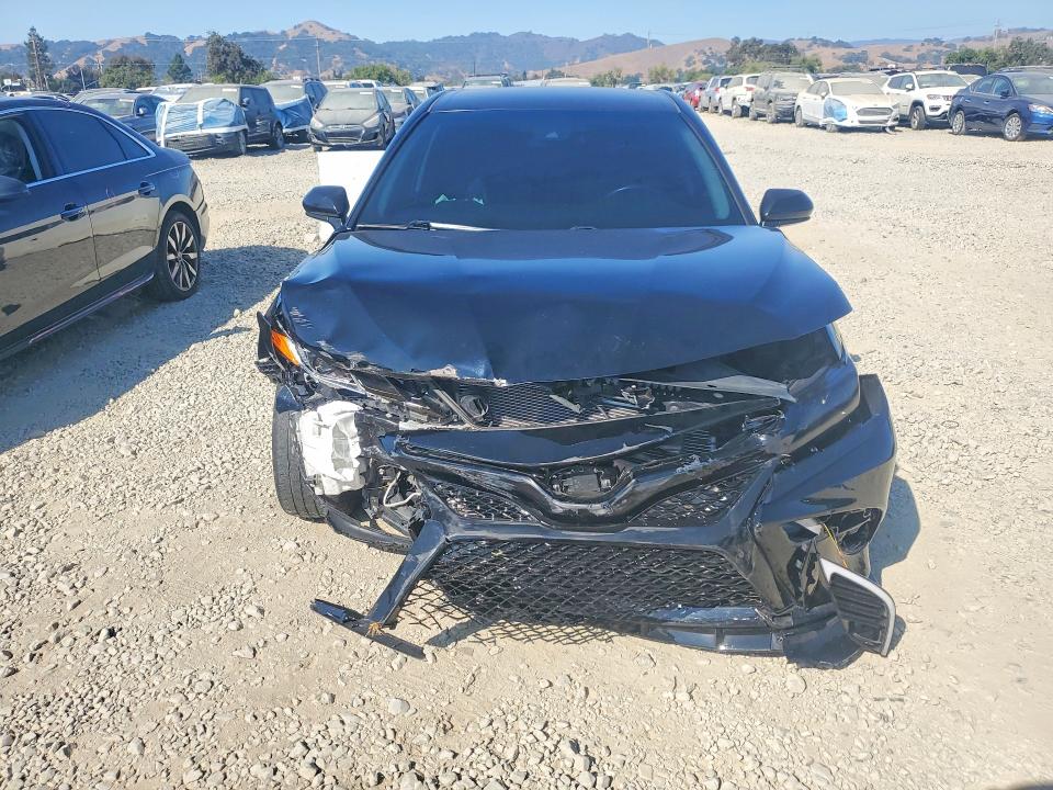 2019 Toyota Camry მანქანა იყიდება აუქციონზე, vin: 4T1B11HKXKU775401, აუქციონის ნომერი: 63953266