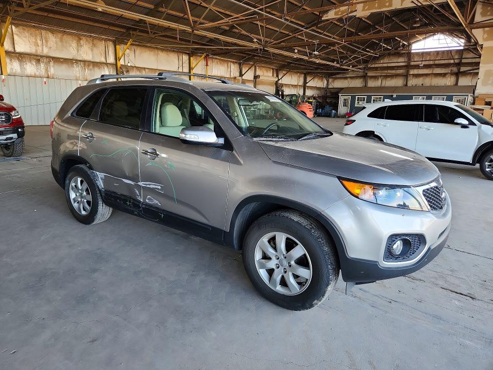 2013 Kia Sorento მანქანა იყიდება აუქციონზე, vin: 5XYKT4A67DG370713, აუქციონის ნომერი: 63935516