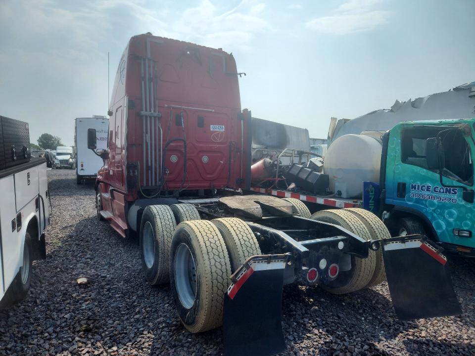 2013 Freightliner Cascadia 125 მანქანა იყიდება აუქციონზე, vin: 3AKJGLBG3DSFD5173, აუქციონის ნომერი: 63414266