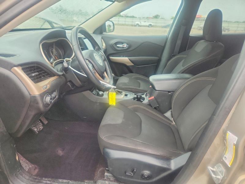 63886566 :رقم المزاد ، 1C4PJMCS4HW636350 vin ، 2017 Jeep Cherokee مزاد بيع