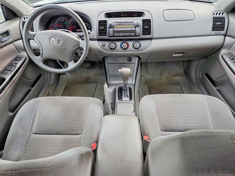 64020636 :رقم المزاد ، 4T1BF32K75U602199 vin ، 2005 Toyota Camry مزاد بيع