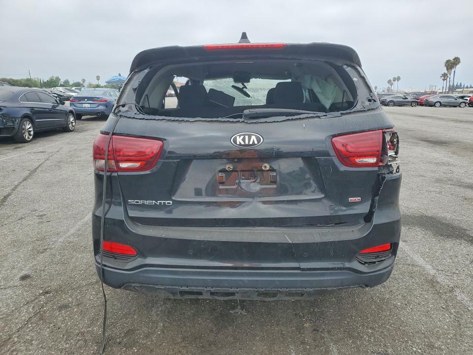 2019 Kia Sorento მანქანა იყიდება აუქციონზე, vin: 5XYPG4A31KG451963, აუქციონის ნომერი: 64144436