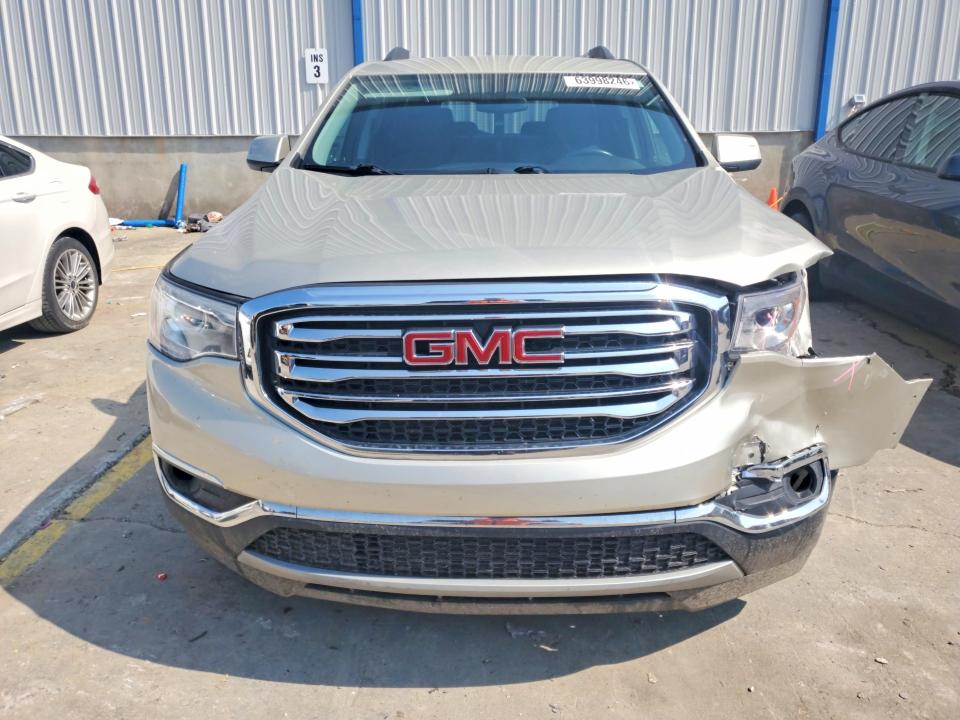 63998246 :رقم المزاد ، 1GKKNLLS5HZ163926 vin ، 2017 Gmc Acadia مزاد بيع