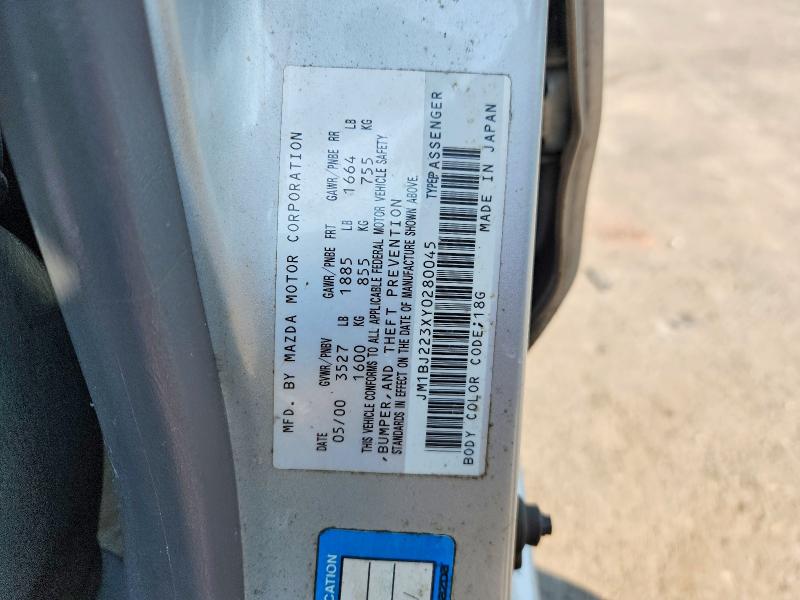 2000 Mazda Protege მანქანა იყიდება აუქციონზე, vin: JM1BJ223XY0280045, აუქციონის ნომერი: 64719426