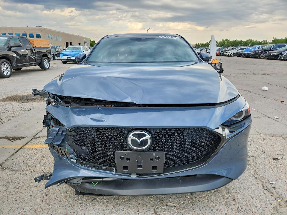 64617656 :رقم المزاد ، JM1BPAML7N1522284 vin ، 2022 Mazda 3 مزاد بيع