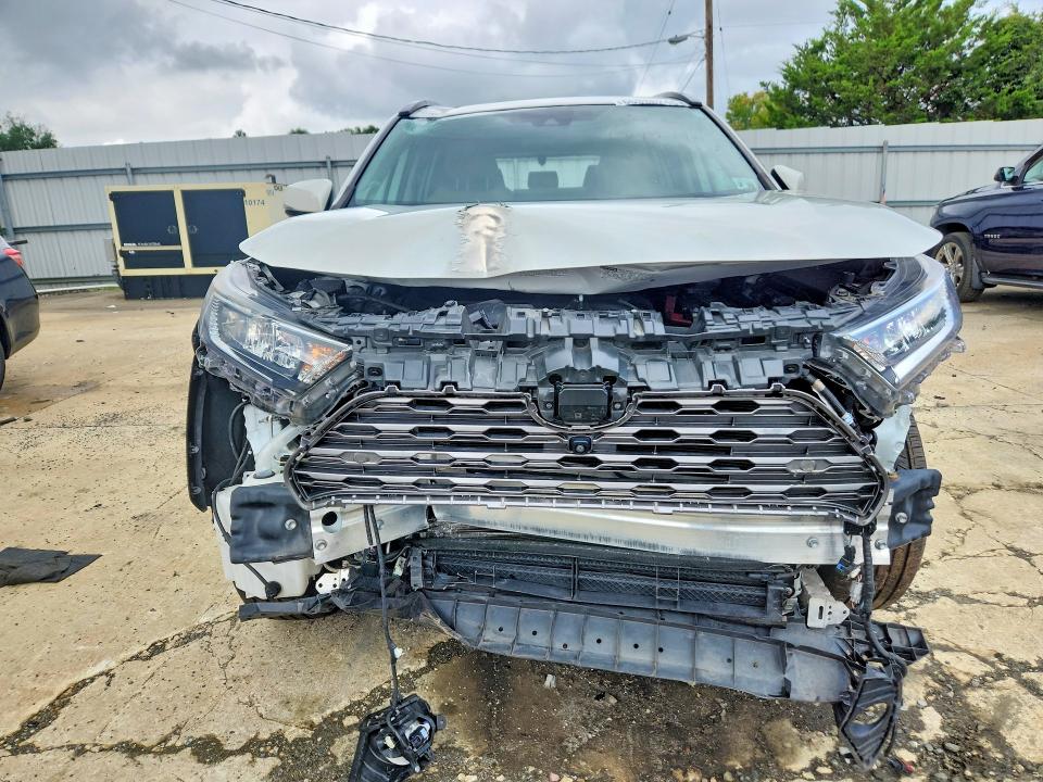 Продаж на аукціоні авто 2021 Toyota Rav4, vin: 2T3N1RFV4MW177680, номер лоту: 65338246