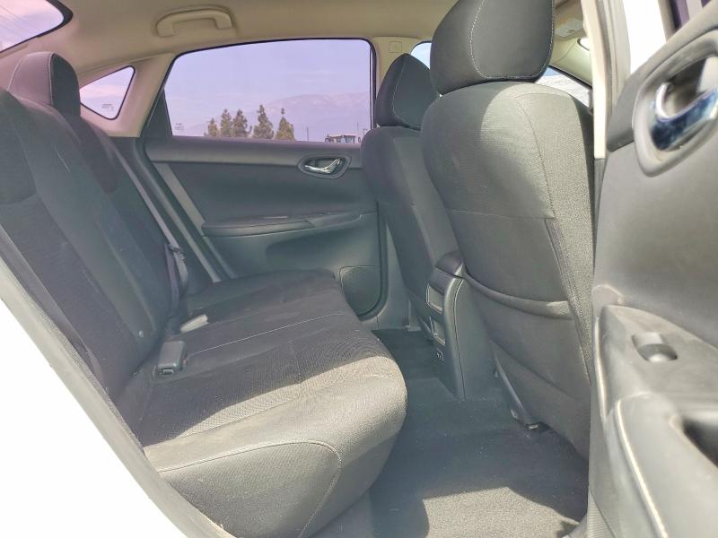 64130736 :رقم المزاد ، 3N1AB7AP6KY355673 vin ، 2022 Nissan Sentra مزاد بيع