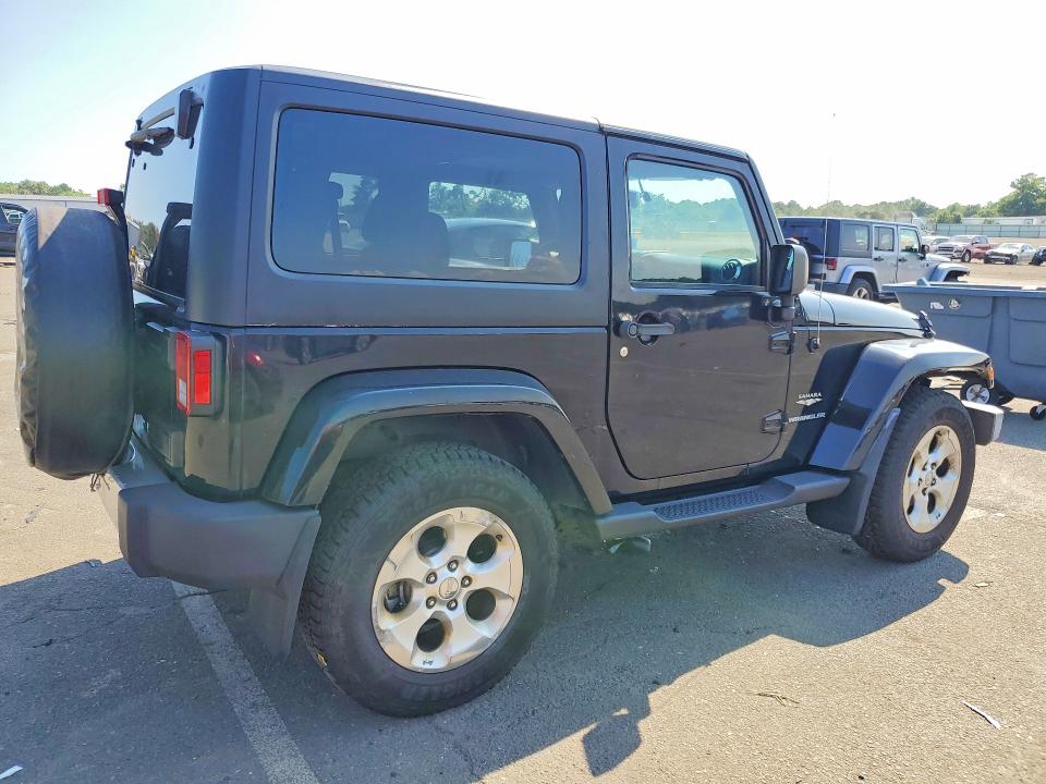 64384616 :رقم المزاد ، 1C4GJWBG3FL620518 vin ، 2015 Jeep Wrangler مزاد بيع
