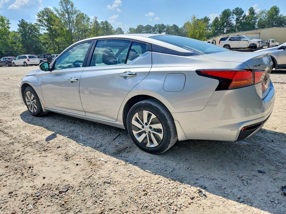 66612046 :رقم المزاد ، 1N4BL4BW2KC259072 vin ، 2019 Nissan Altima مزاد بيع