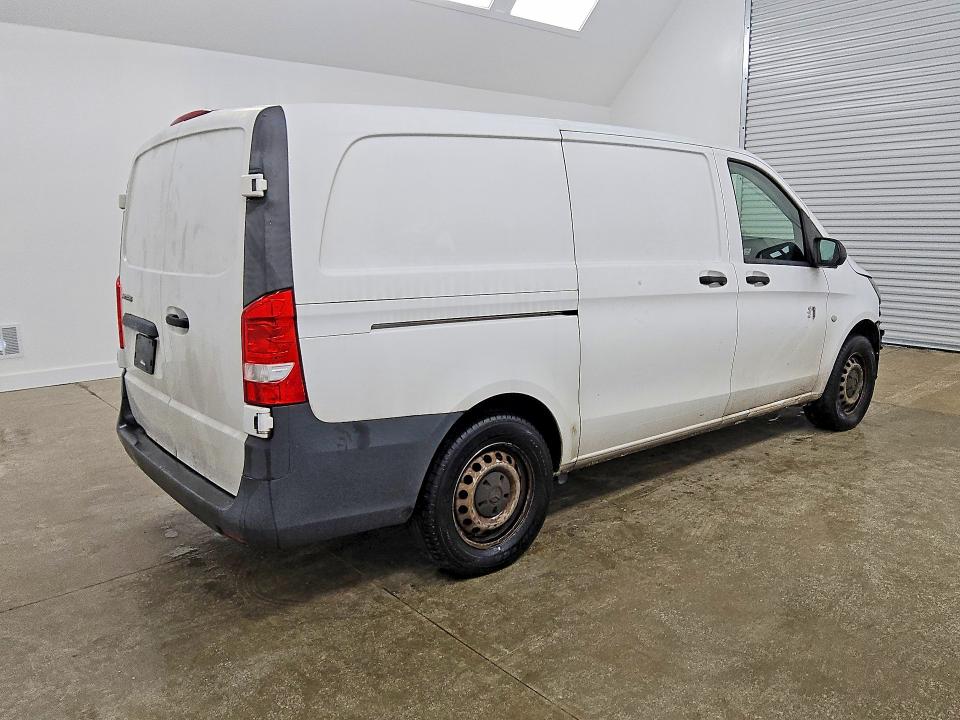 65588776 :رقم المزاد ، W1YV0BEY1M3946916 vin ، 2021 Mercedes-benz Metris مزاد بيع