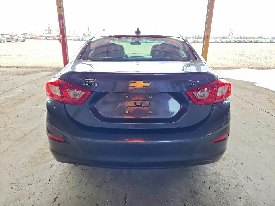 66687506 :رقم المزاد ، 1G1BE5SM6H7260017 vin ، 2017 Chevrolet Cruze مزاد بيع