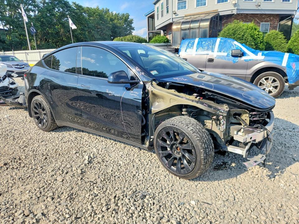 64630706 :رقم المزاد ، 7SAYGDEE4PA052527 vin ، 2023 Tesla Model Y مزاد بيع