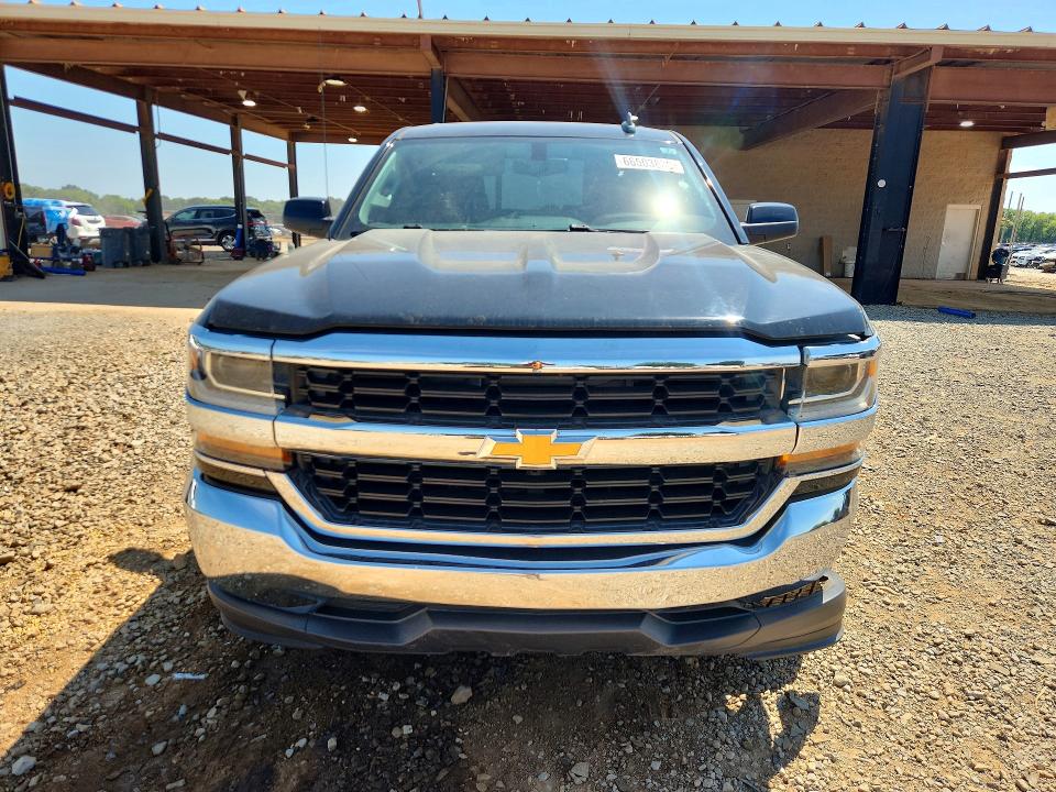 66503836 :رقم المزاد ، 1GCRCREC8JZ136735 vin ، 2018 Chevrolet Silverado مزاد بيع