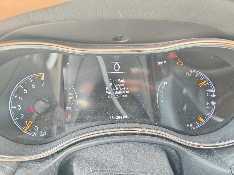 64922596 :رقم المزاد ، 1C4RJFCG8FC933605 vin ، 2015 Jeep Grand Cherokee مزاد بيع