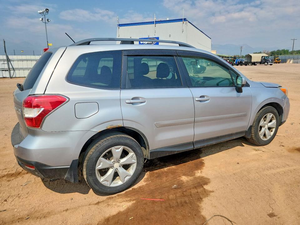 2015 Subaru Forester მანქანა იყიდება აუქციონზე, vin: JF2SJADC2FH545810, აუქციონის ნომერი: 63925856