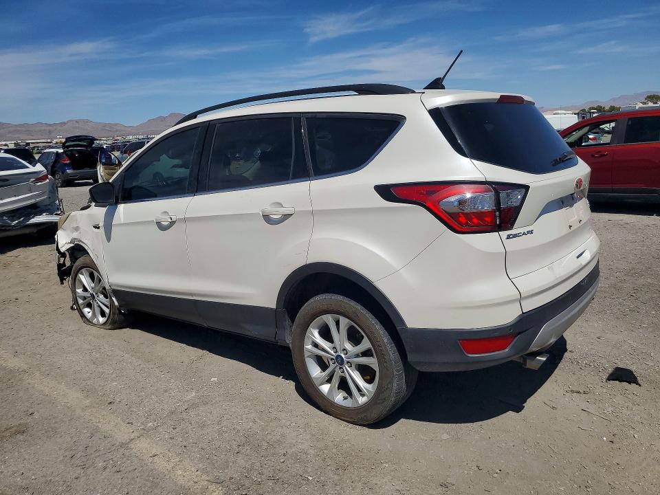 2018 Ford Escape მანქანა იყიდება აუქციონზე, vin: 1FMCU0HD0JUA64800, აუქციონის ნომერი: 65697176