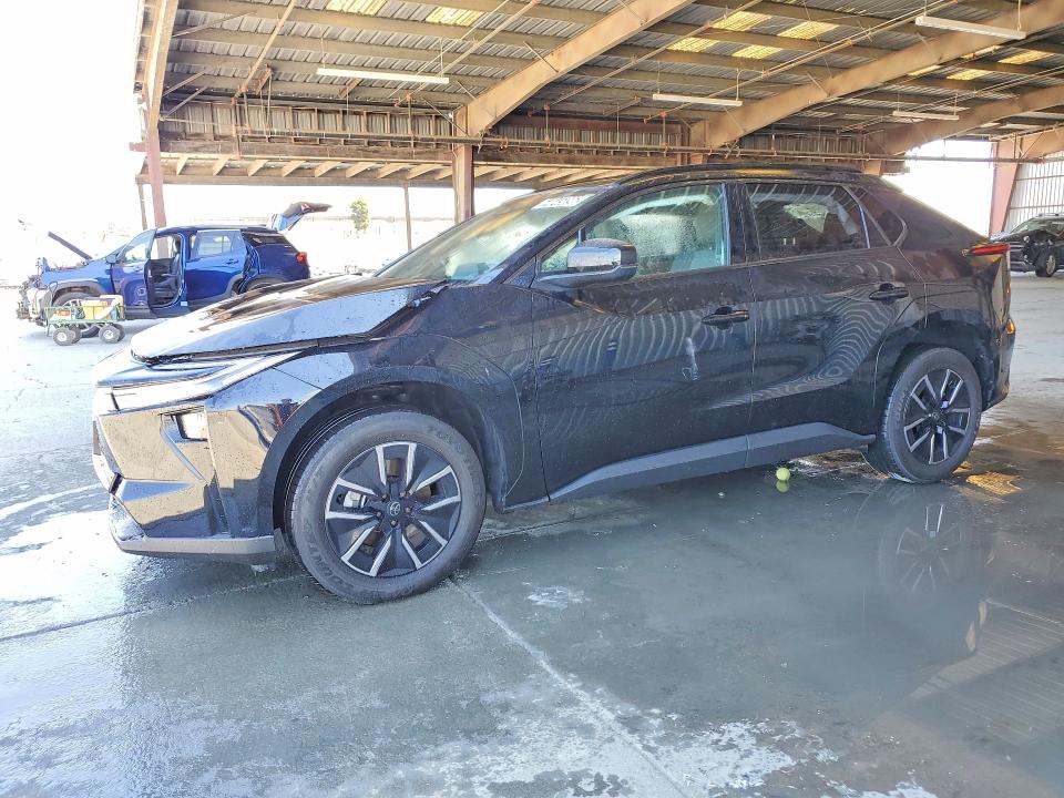 Продаж на аукціоні авто 2026 Toyota Bz, vin: JTMBCAEBXTJ013370, номер лоту: 64045896