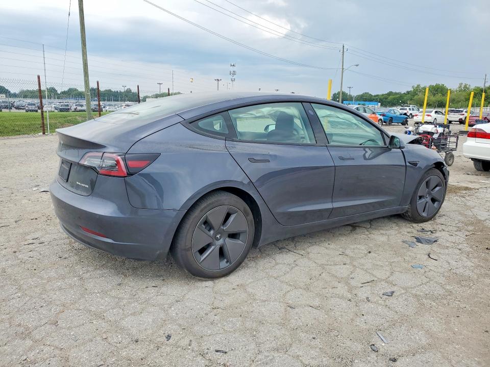 65113976 :رقم المزاد ، 5YJ3E1EB1NF206807 vin ، 2022 Tesla Model 3 مزاد بيع