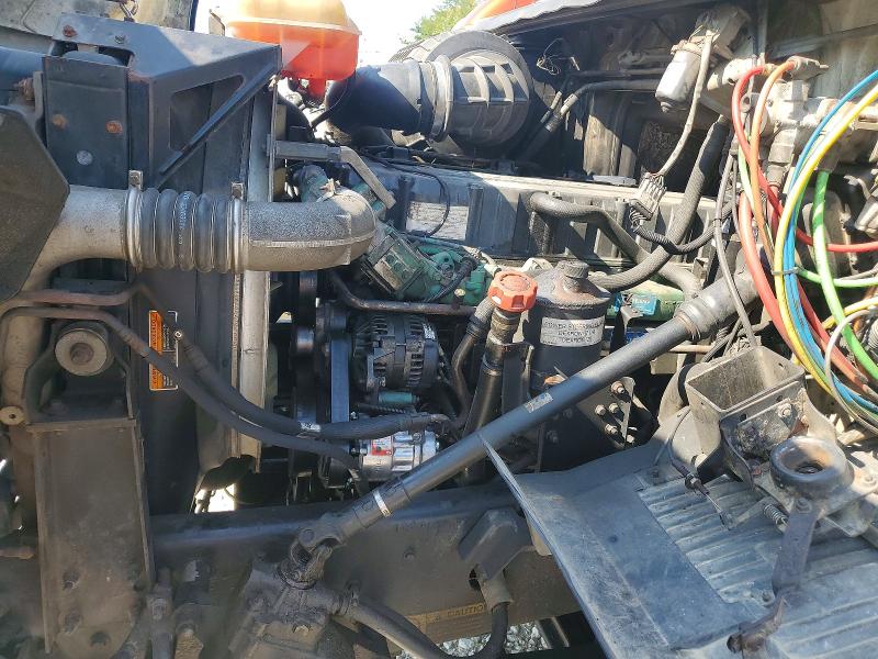 Продажа на аукционе авто 2004 Volvo Vhd, vin: 4V5KC9GF54N352496, номер лота: 65636976