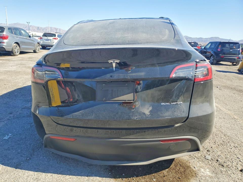 Auction sale of the 2024 Tesla Model Y, vin: 7SAYGDEE5RF201212, lot number: 63653896