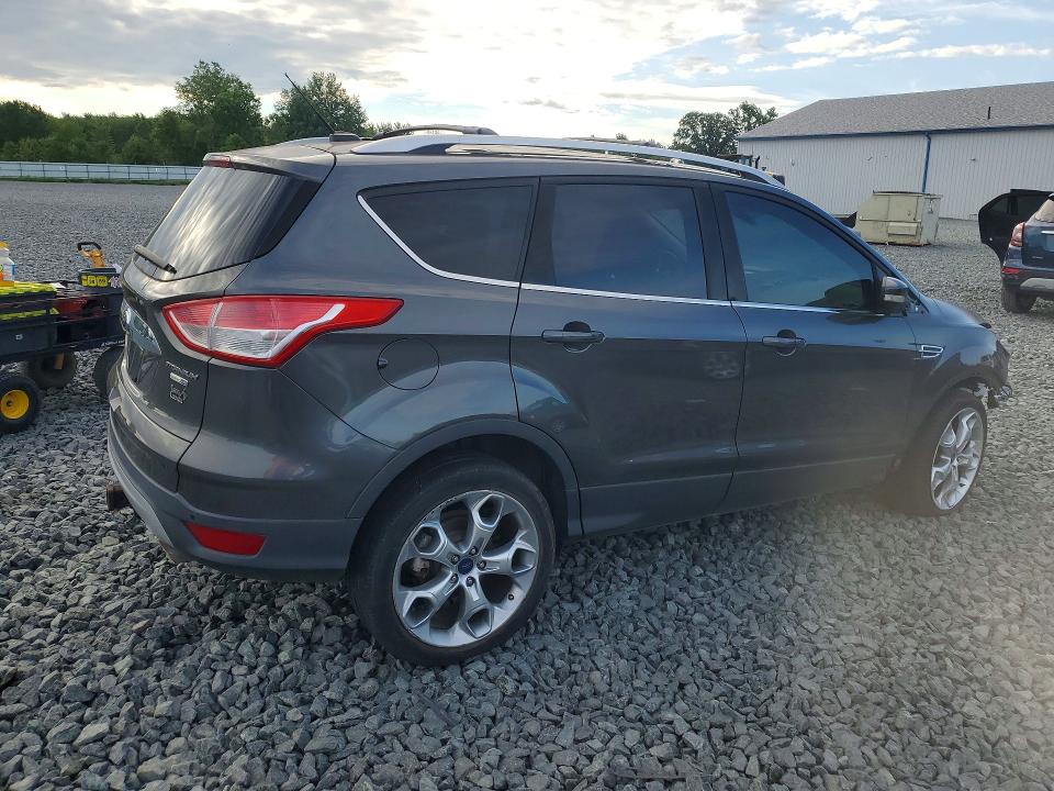 63529426 :رقم المزاد ، 1FMCU9J96FUB91360 vin ، 2015 Ford Escape مزاد بيع