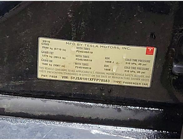 2015 Tesla Model S მანქანა იყიდება აუქციონზე, vin: 5YJSA1H1XFFP78583, აუქციონის ნომერი: 64748856