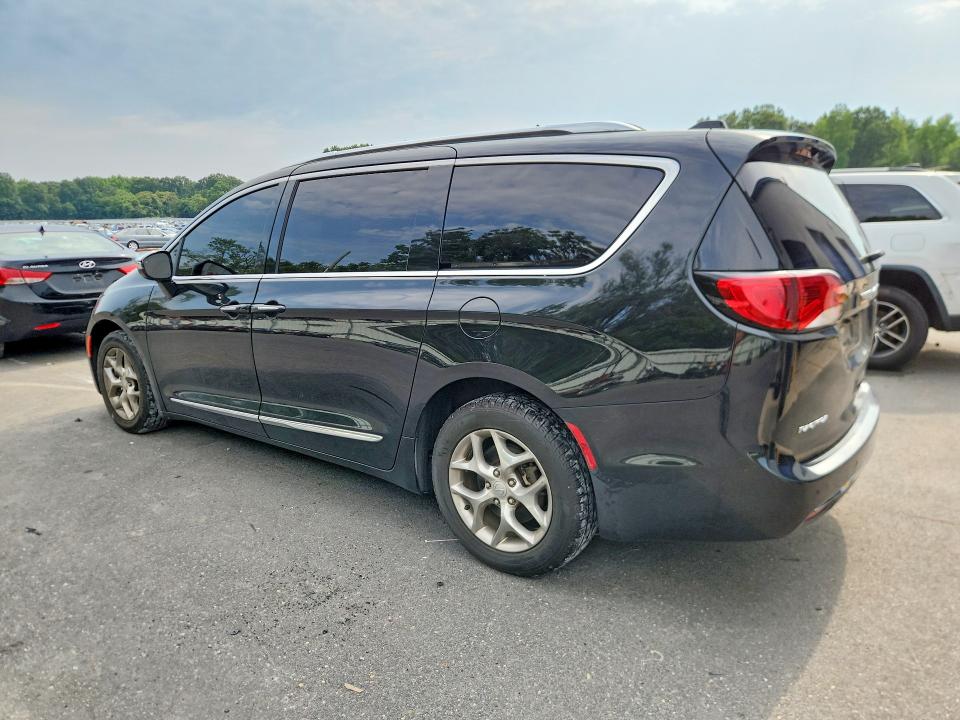 64447966 :رقم المزاد ، 2C4RC1GG0JR273986 vin ، 2018 Chrysler Pacifica مزاد بيع