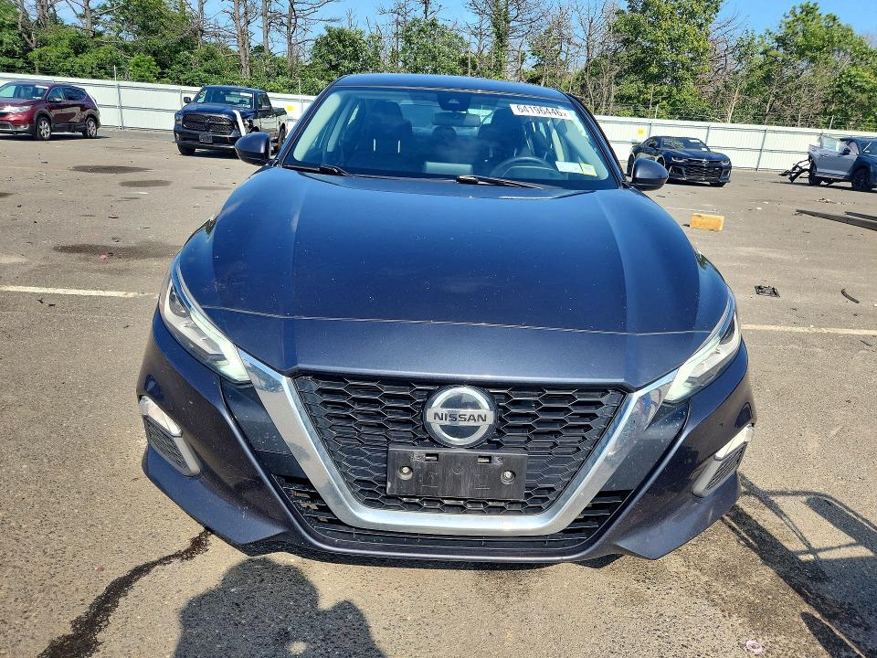 2022 Nissan Altima მანქანა იყიდება აუქციონზე, vin: 1N4BL4DV9NN329549, აუქციონის ნომერი: 64196446