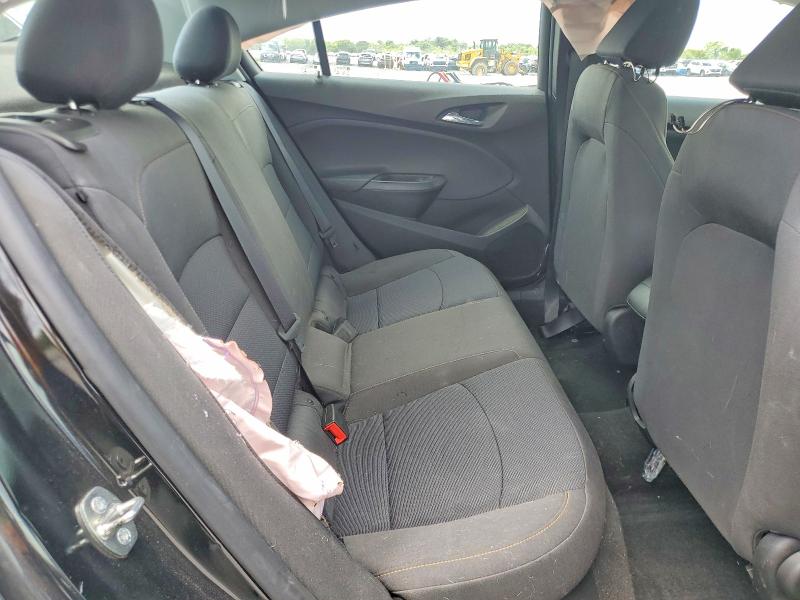 63800836 :رقم المزاد ، 1G1BC5SM5K7122403 vin ، 2019 Chevrolet Cruze مزاد بيع