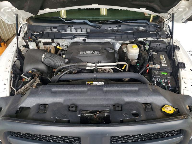 64465796 :رقم المزاد ، 3C6MR5AJ9JG242172 vin ، 2018 Ram 2500 مزاد بيع