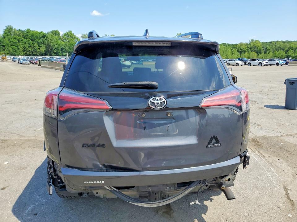 2018 Toyota Rav4 მანქანა იყიდება აუქციონზე, vin: 2T3RFREV1JW700959, აუქციონის ნომერი: 65355336