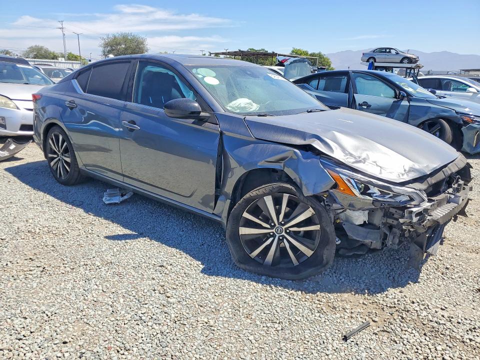 2020 Nissan Altima მანქანა იყიდება აუქციონზე, vin: 1N4BL4CV0LC258655, აუქციონის ნომერი: 64854336