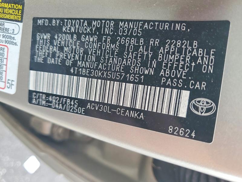 2005 Toyota Camry მანქანა იყიდება აუქციონზე, vin: 4T1BE30KX5U571651, აუქციონის ნომერი: 63644606