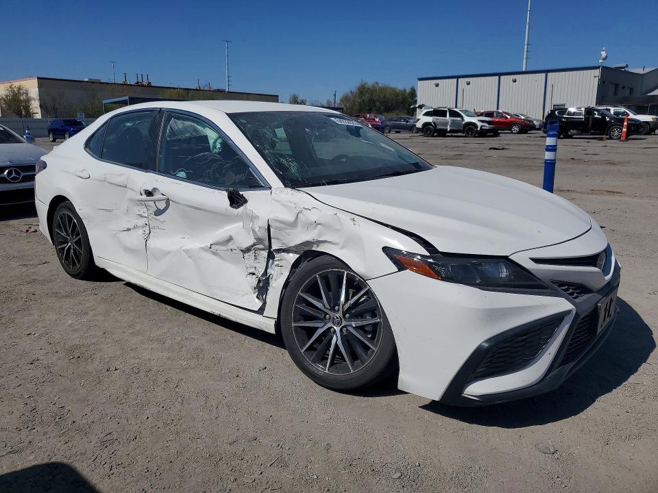 Продажа на аукционе авто 2023 Toyota Camry Hybrid, vin: 4T1G31AK8PU609766, номер лота: 64232626