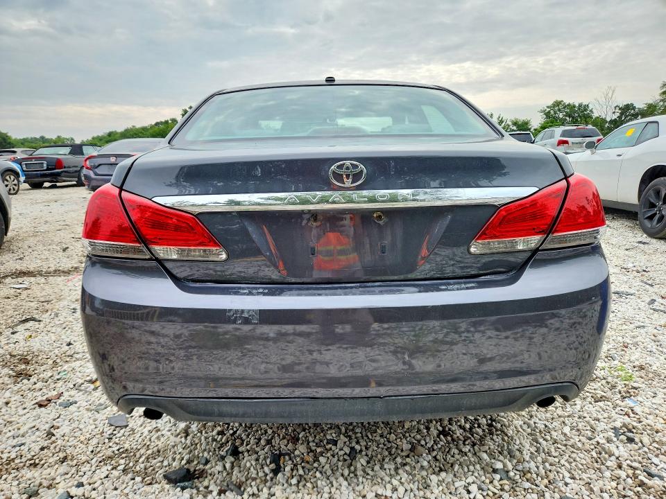 65613856 :رقم المزاد ، 4T1BK3DB3BU379227 vin ، 2011 Toyota Avalon مزاد بيع