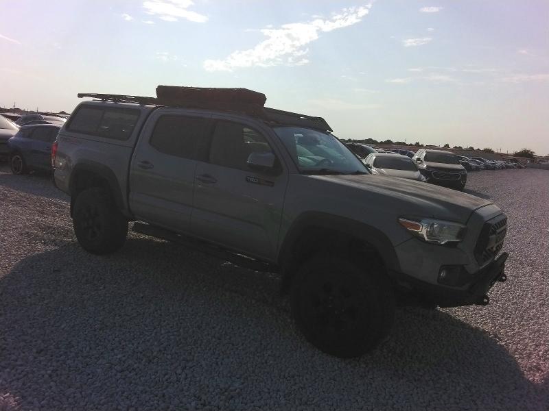 2018 Toyota Tacoma მანქანა იყიდება აუქციონზე, vin: 3TMCZ5AN0JM131079, აუქციონის ნომერი: 61336216