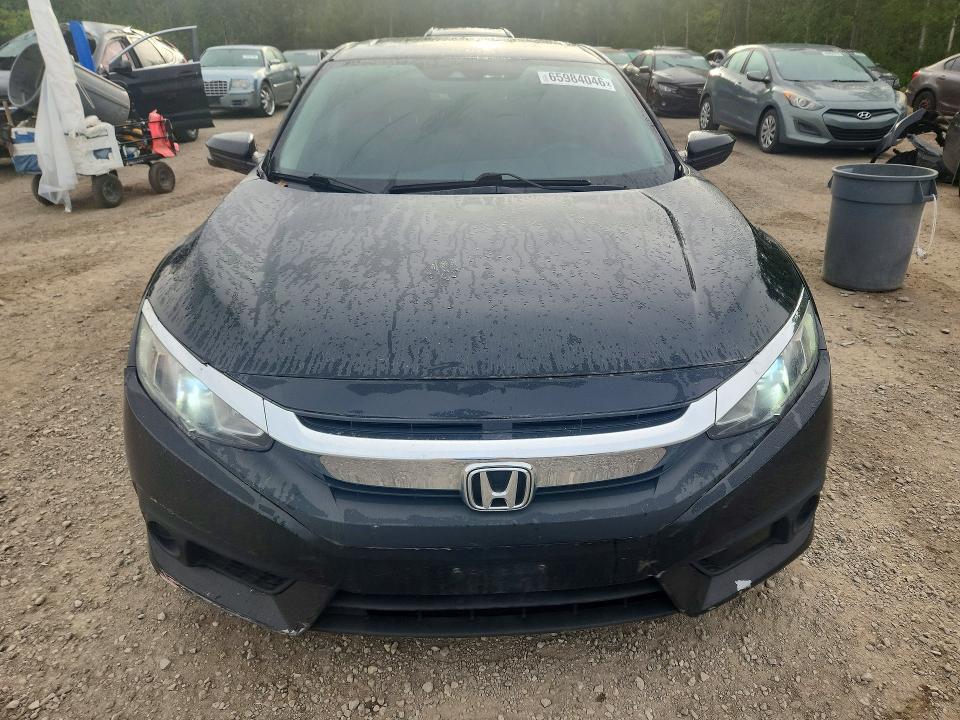 65984046 :رقم المزاد ، 2HGFC2F89JH033104 vin ، 2018 Honda Civic مزاد بيع