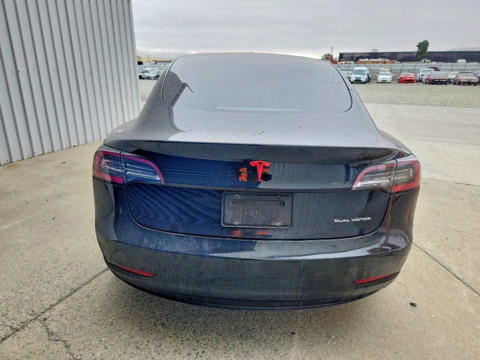 63189876 :رقم المزاد ، 5YJ3E1EB3NF258696 vin ، 2022 Tesla Model 3 مزاد بيع